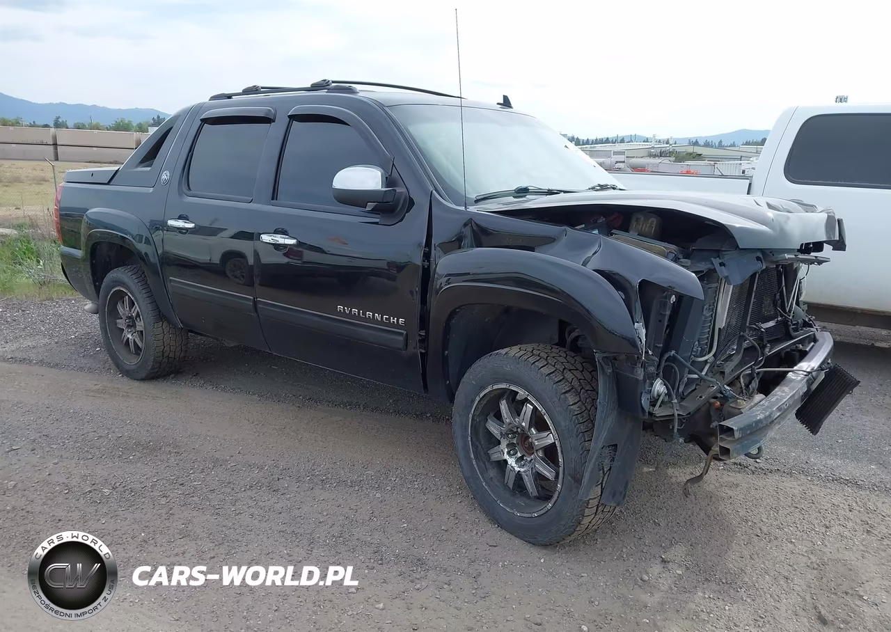 2013 Chevrolet Avalanche Lt – zdjęcie 1 z 20