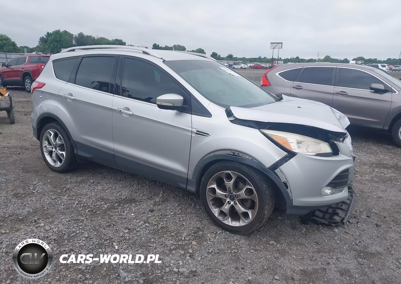 2015 Ford Escape Titanium – zdjęcie 1 z 16