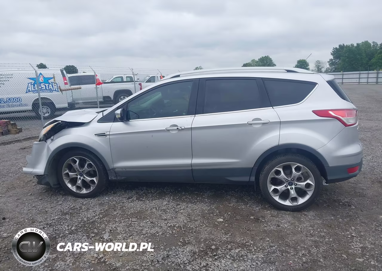 2015 Ford Escape Titanium VIN:1FMCU0JX7FUA99619 - 14