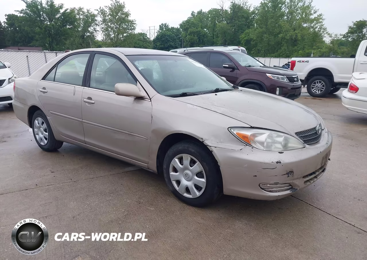 2004 Toyota Camry Le