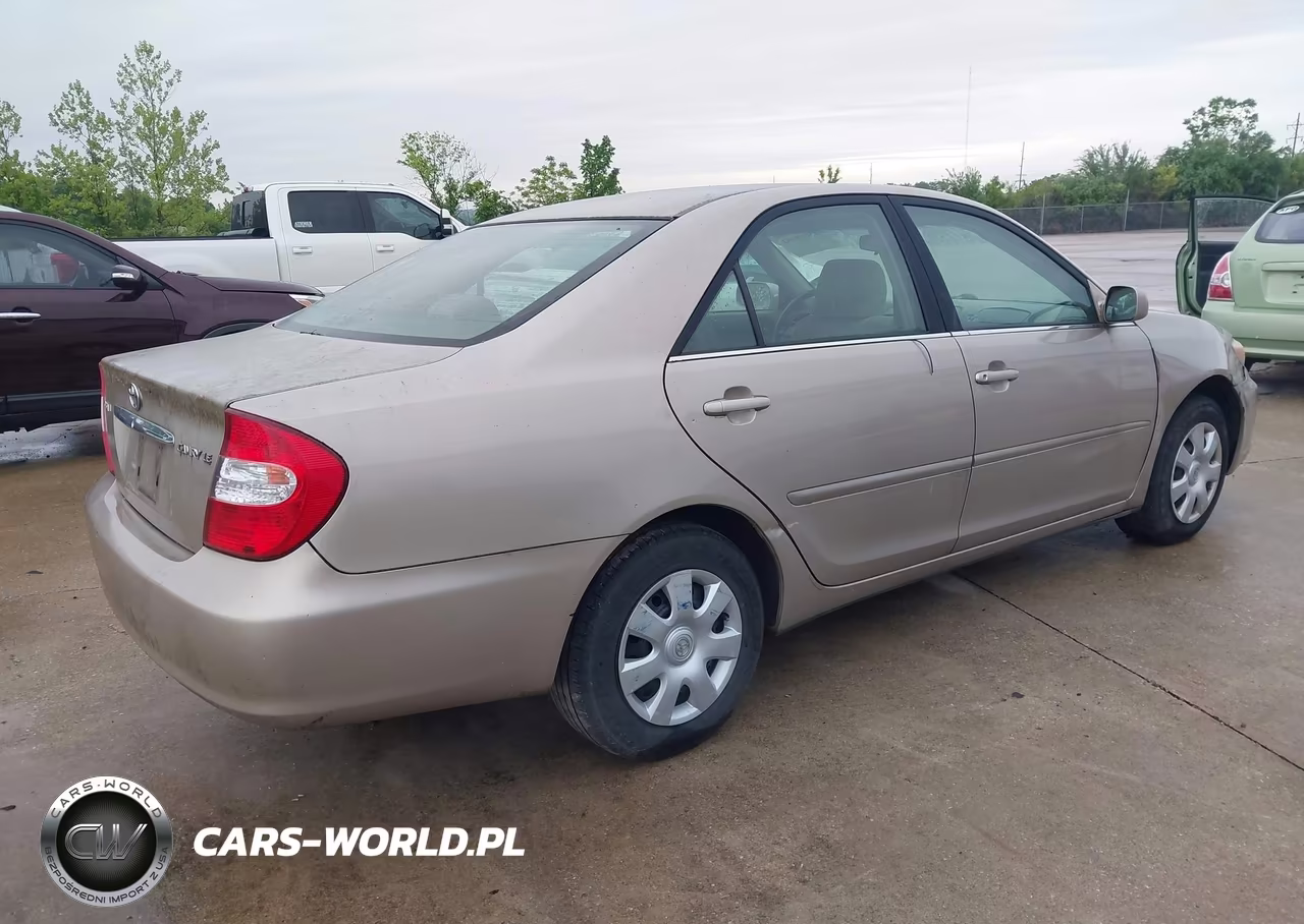 2004 Toyota Camry Le VIN:4T1BE32K64U835461 - 4