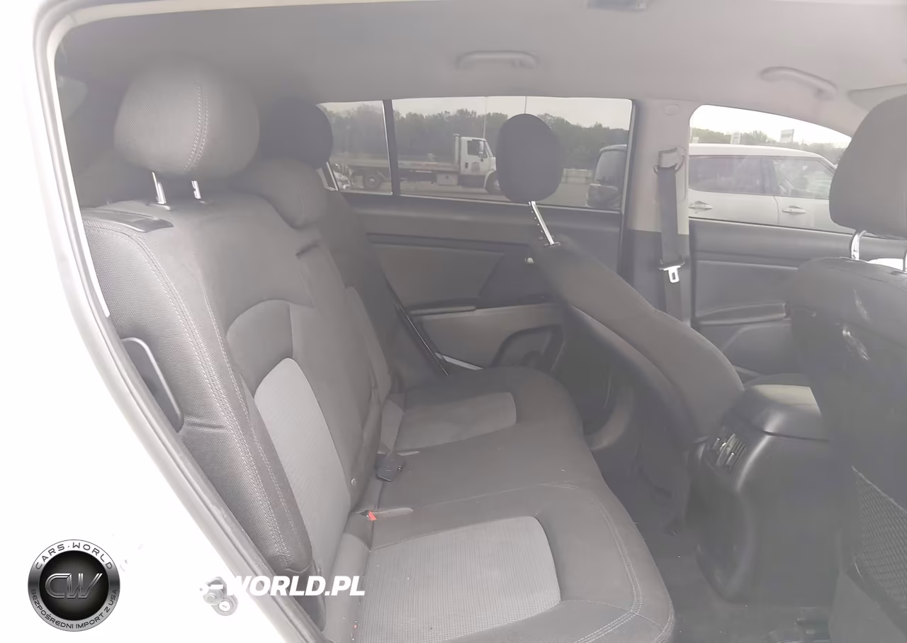 2016 Kia Sportage Lx VIN:KNDPBCAC5G7827268 - 8