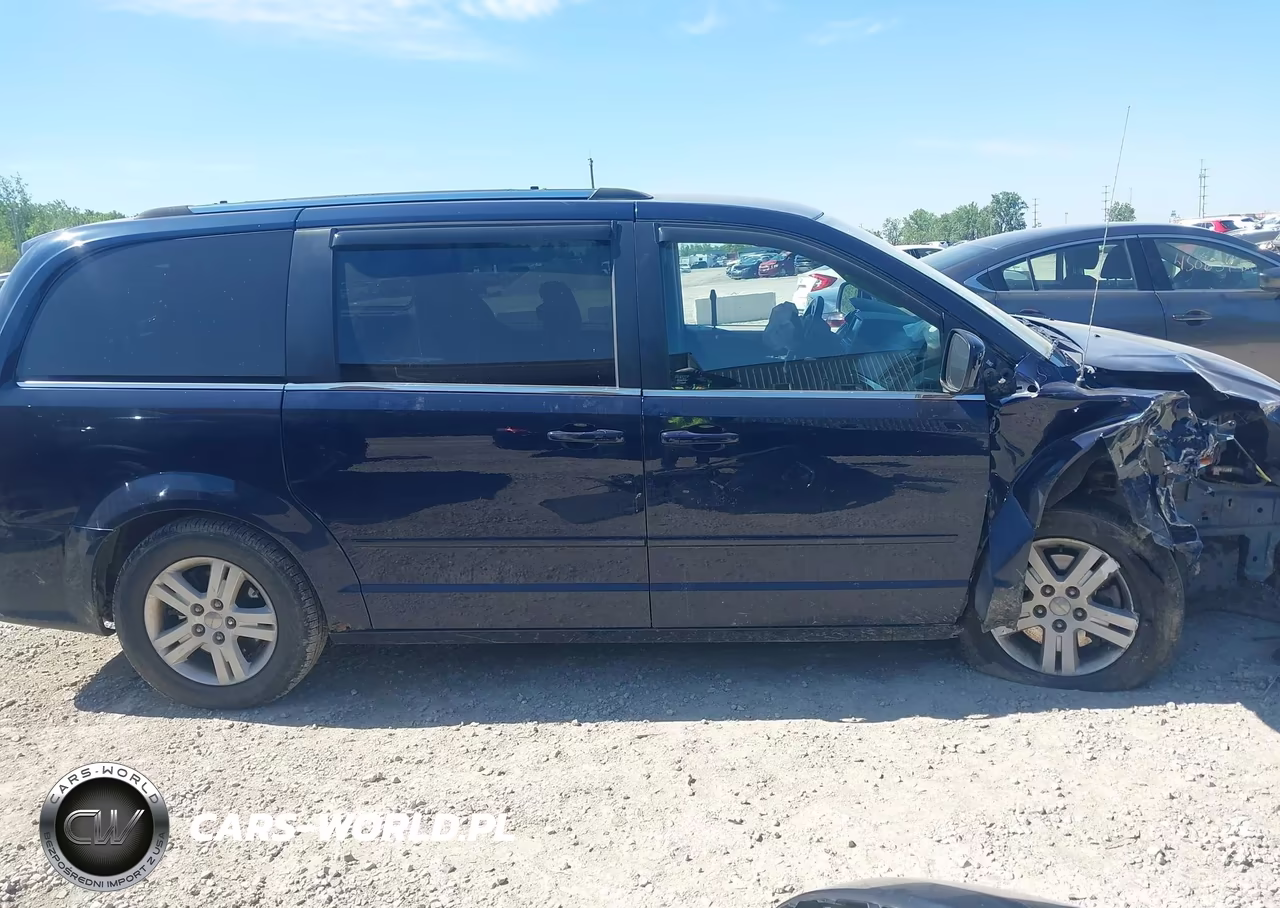 2013 Dodge Grand Caravan Crew VIN:2C4RDGDGXDR572894 - 13