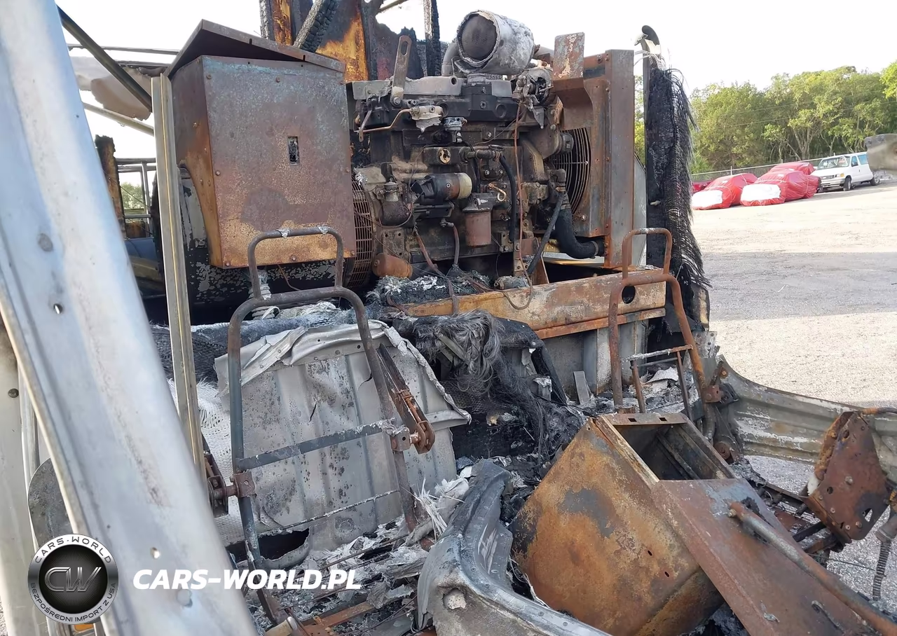 2013 Freightliner M2 106 Medium Duty VIN:1FVACWDU0DHBW1359 - 5