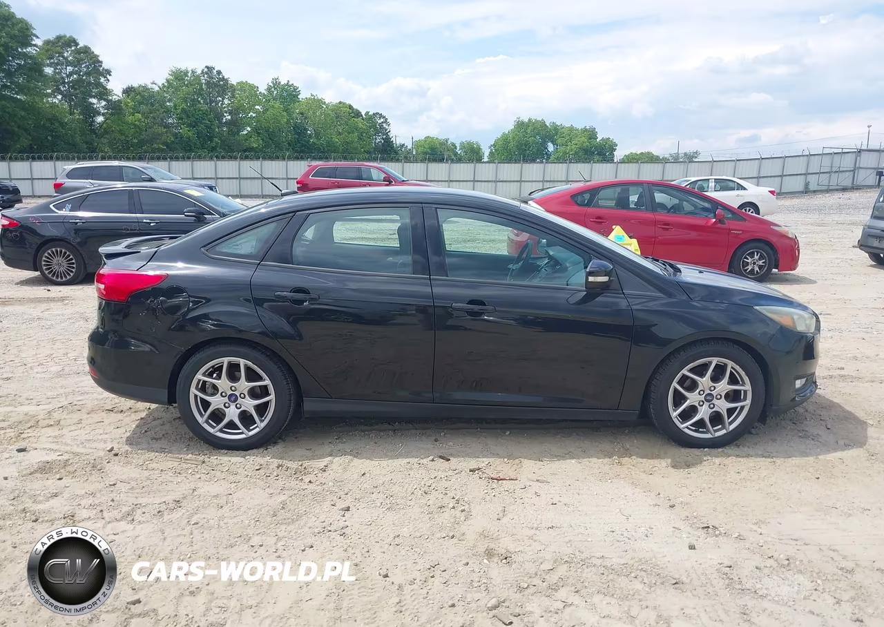 2015 Ford Focus Se VIN:1FADP3F23FL280582 - 13