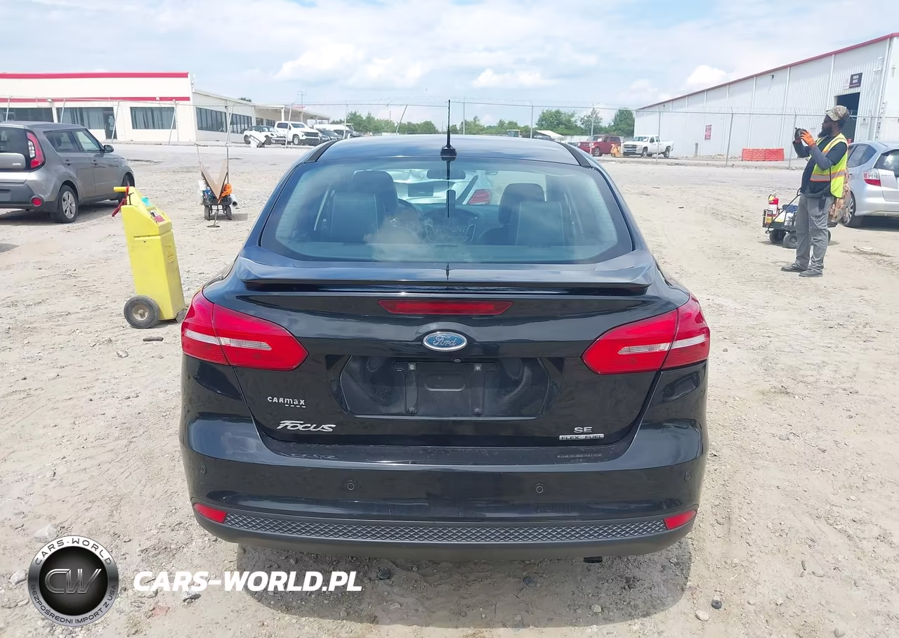2015 Ford Focus Se VIN:1FADP3F23FL280582 - 16