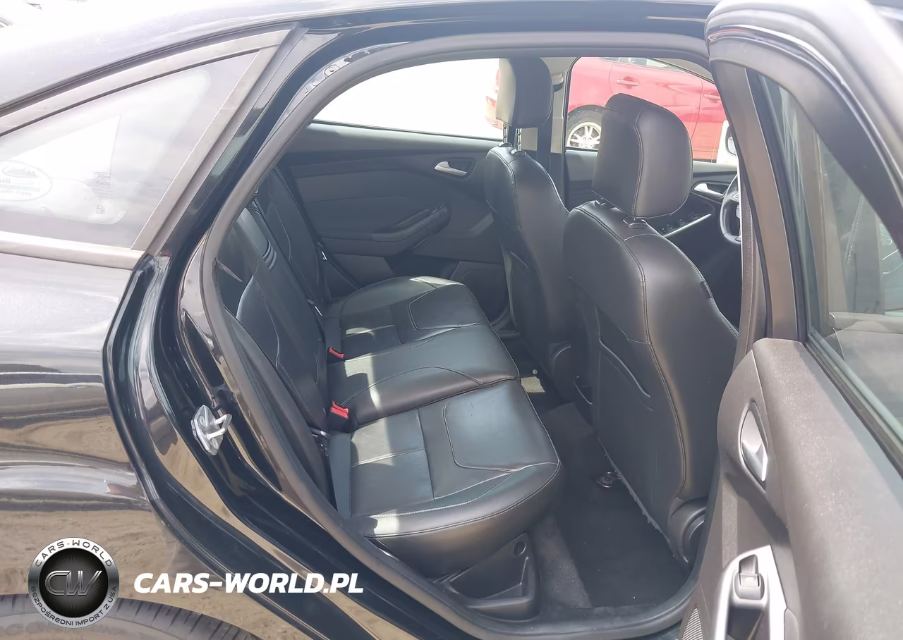 2015 Ford Focus Se VIN:1FADP3F23FL280582 - 8