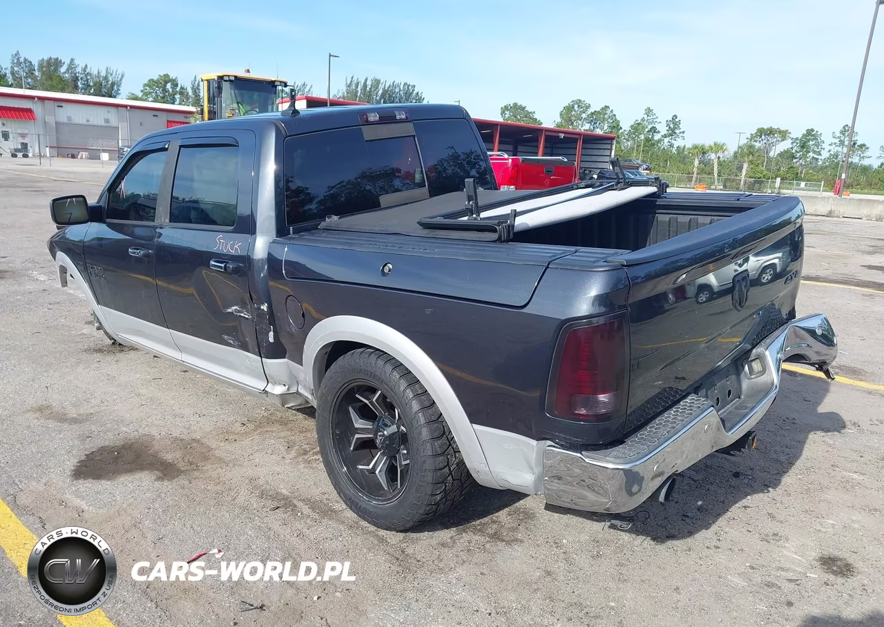2015 Ram 1500 Laramie VIN:1C6RR7NT8FS500100 - 3