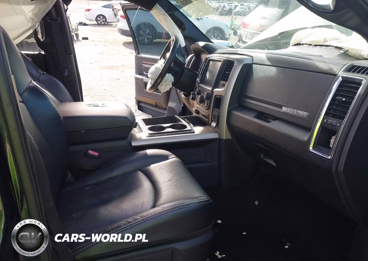 2015 Ram 1500 Laramie VIN:1C6RR7NT8FS500100 - 5