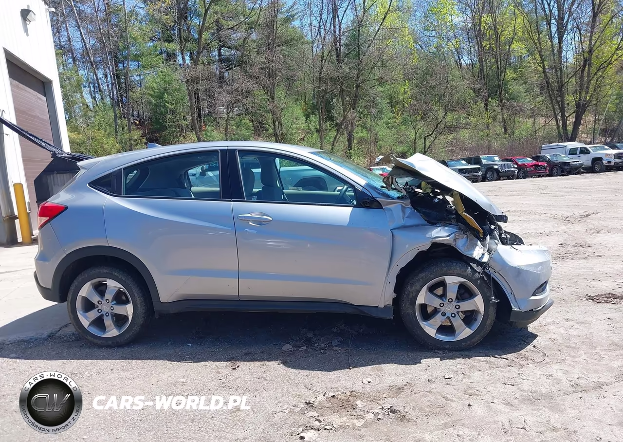 2018 Honda Hr-V Lx VIN:3CZRU6H34JM725705 - 13