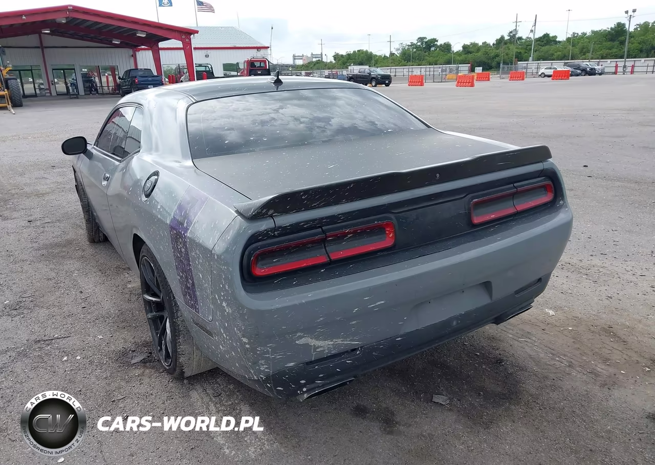 2019 Dodge Challenger R-T Scat Pack VIN:2C3CDZFJXKH607032 - 3