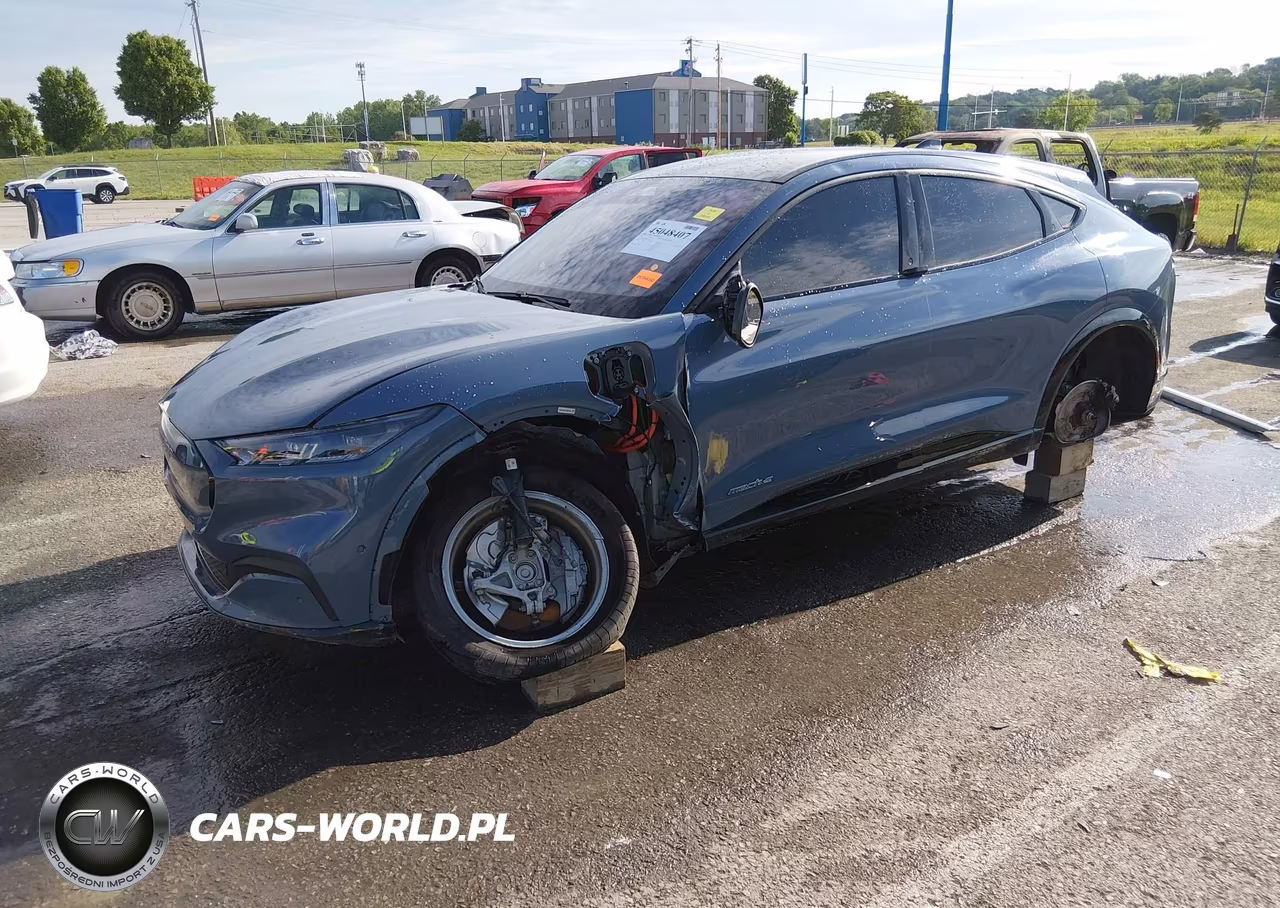 2023 Ford Mustang Mach-E Premium VIN:3FMTK3R46PMA61029 - 2