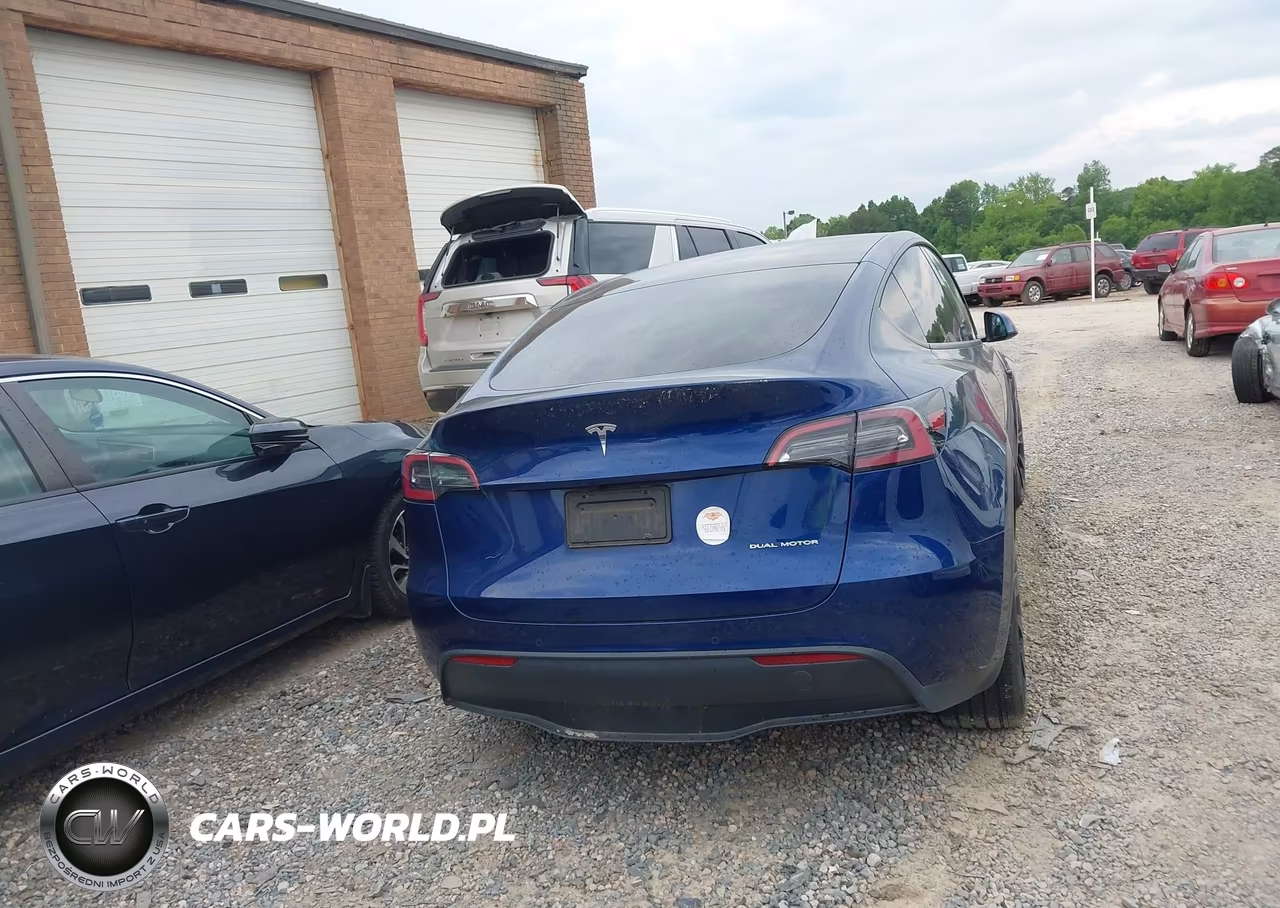 2022 Tesla Model Y Long Range Dual Motor All-Wheel Drive VIN:7SAYGDEE6NF310420 - 17