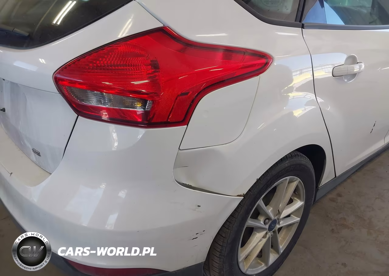 2016 Ford Focus Se VIN:1FADP3K25GL297696 - 6