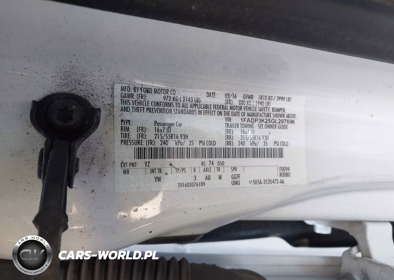 2016 Ford Focus Se VIN:1FADP3K25GL297696 - 9