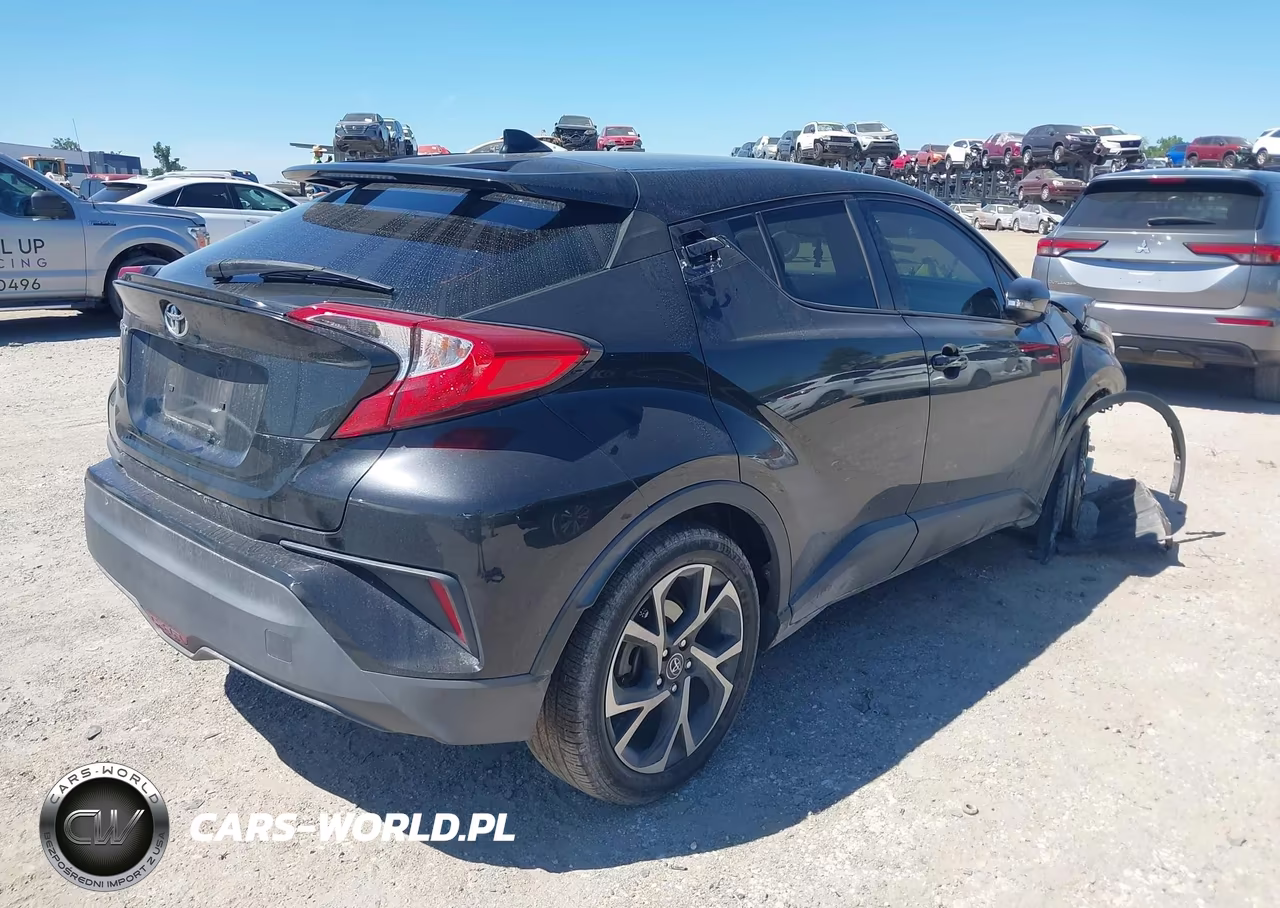 2018 Toyota C-Hr Xle Premium VIN:JTNKHMBX3J1003758 - 4