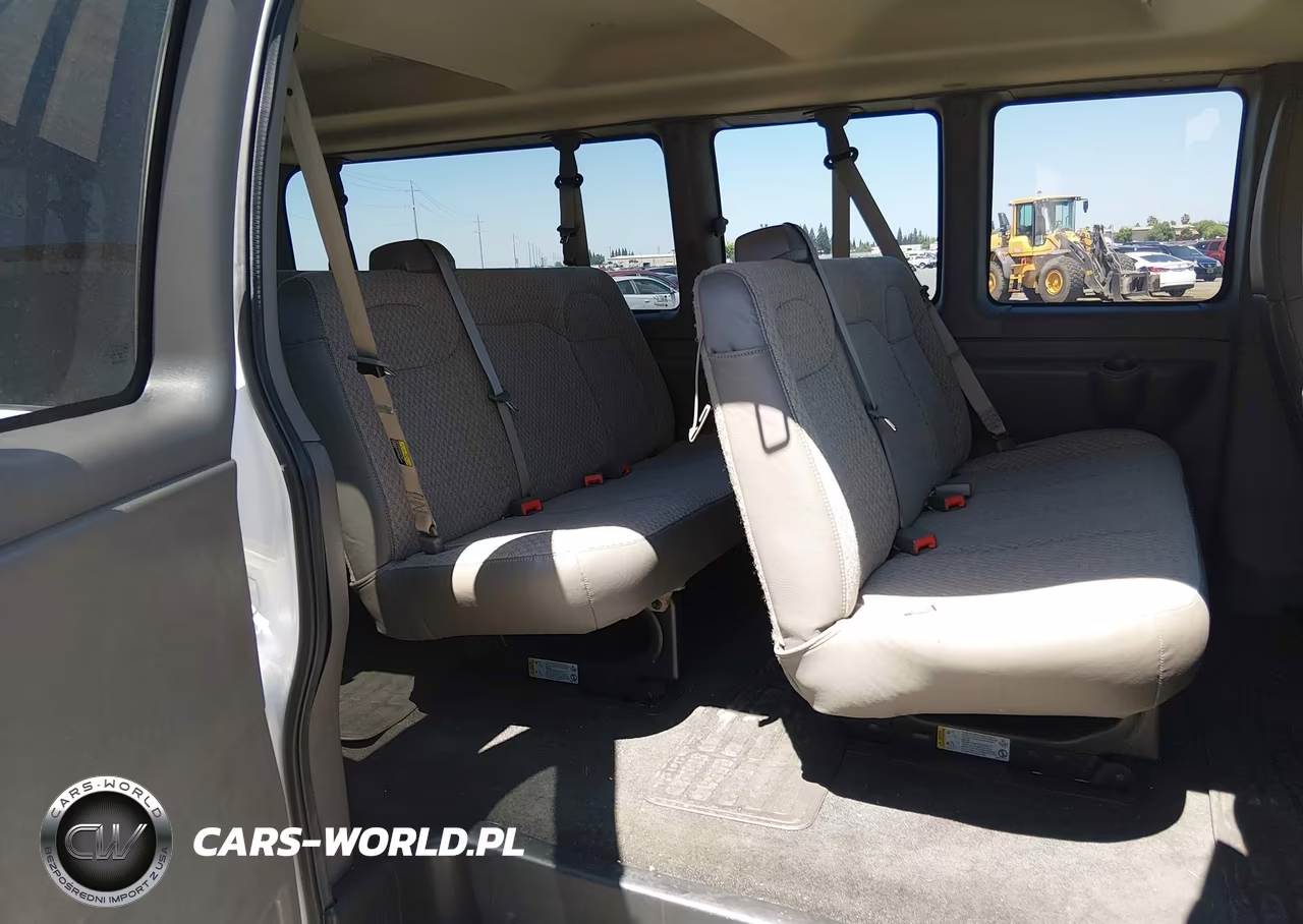 2016 Chevrolet Express 3500 Lt VIN:1GAZGPFF7G1314734 - 8