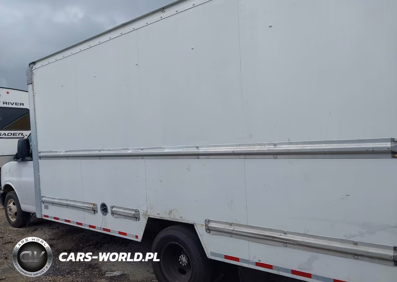 2016 GMC Savana Cutaway 3500 VIN:1GD37TCG4G1198830 - 14