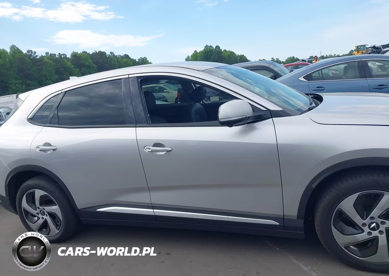 2024 Vinfast Vf 8 Eco VIN:RLLV1AEB3RH008861 - 13