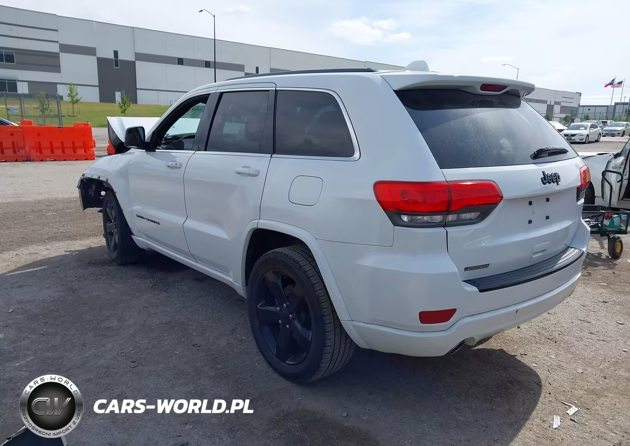 2015 Jeep Grand Cherokee Altitude VIN:1C4RJEAG6FC727695 - 3
