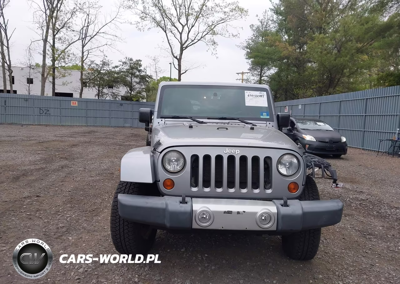 2013 Jeep Wrangler Unlimited Sahara VIN:1C4BJWEG7DL567342 - 12