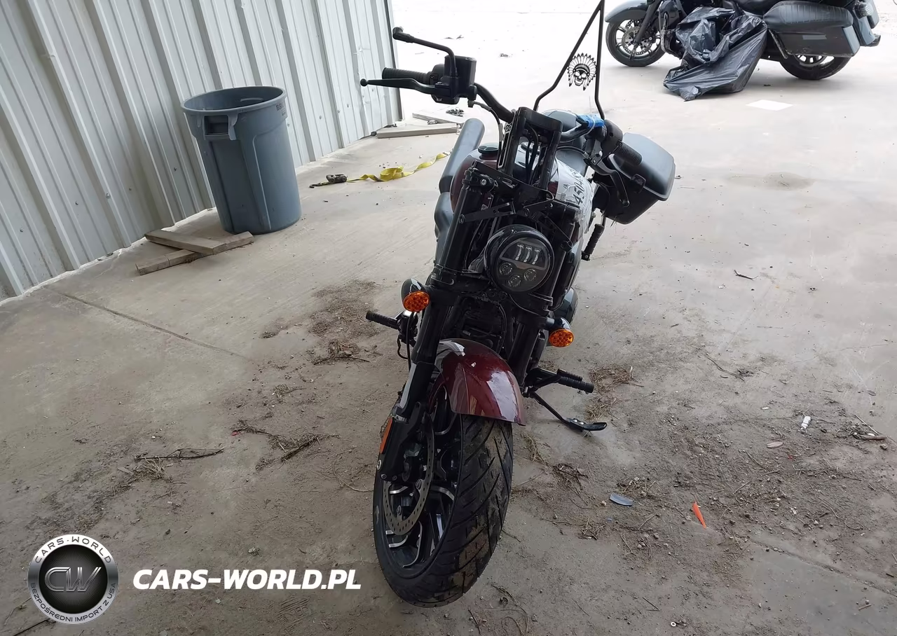 2025 Indian Motorcycle Co. Sport Chief VIN:56KDSDBH5S3021668 - 5
