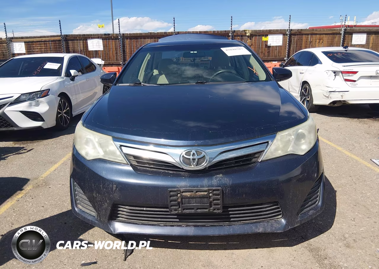 2014 Toyota Camry Le VIN:4T1BF1FK5EU824562 - 12