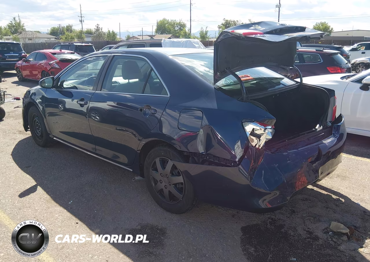 2014 Toyota Camry Le VIN:4T1BF1FK5EU824562 - 3