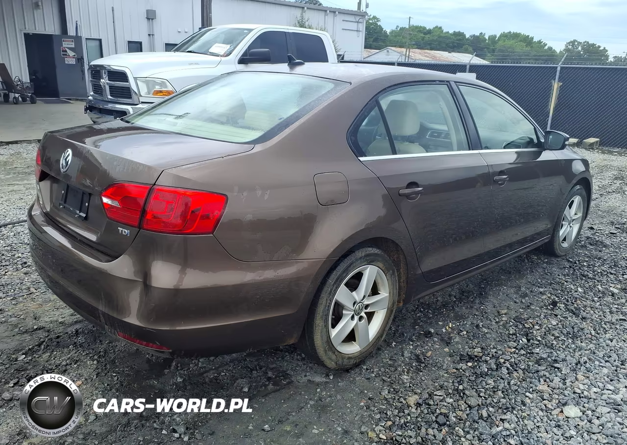 2014 Volkswagen Jetta 2.0L Tdi VIN:3VWLL7AJ0EM252854 - 4