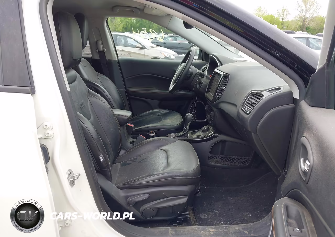 2020 Jeep Compass Limited 4X4 VIN:3C4NJDCB1LT131811 - 5