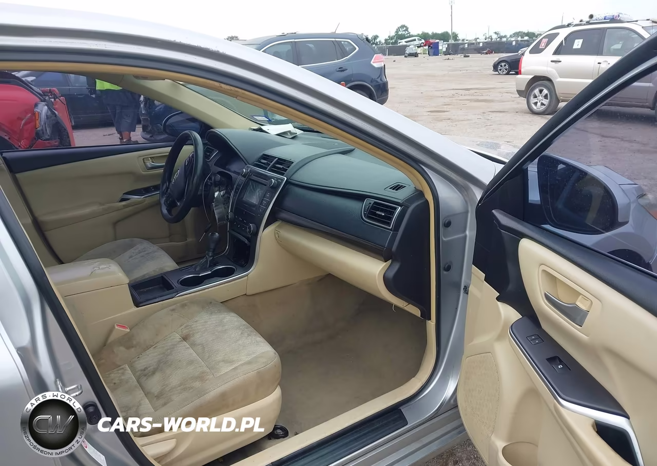 2015 Toyota Camry Le VIN:4T1BF1FK9FU100326 - 5