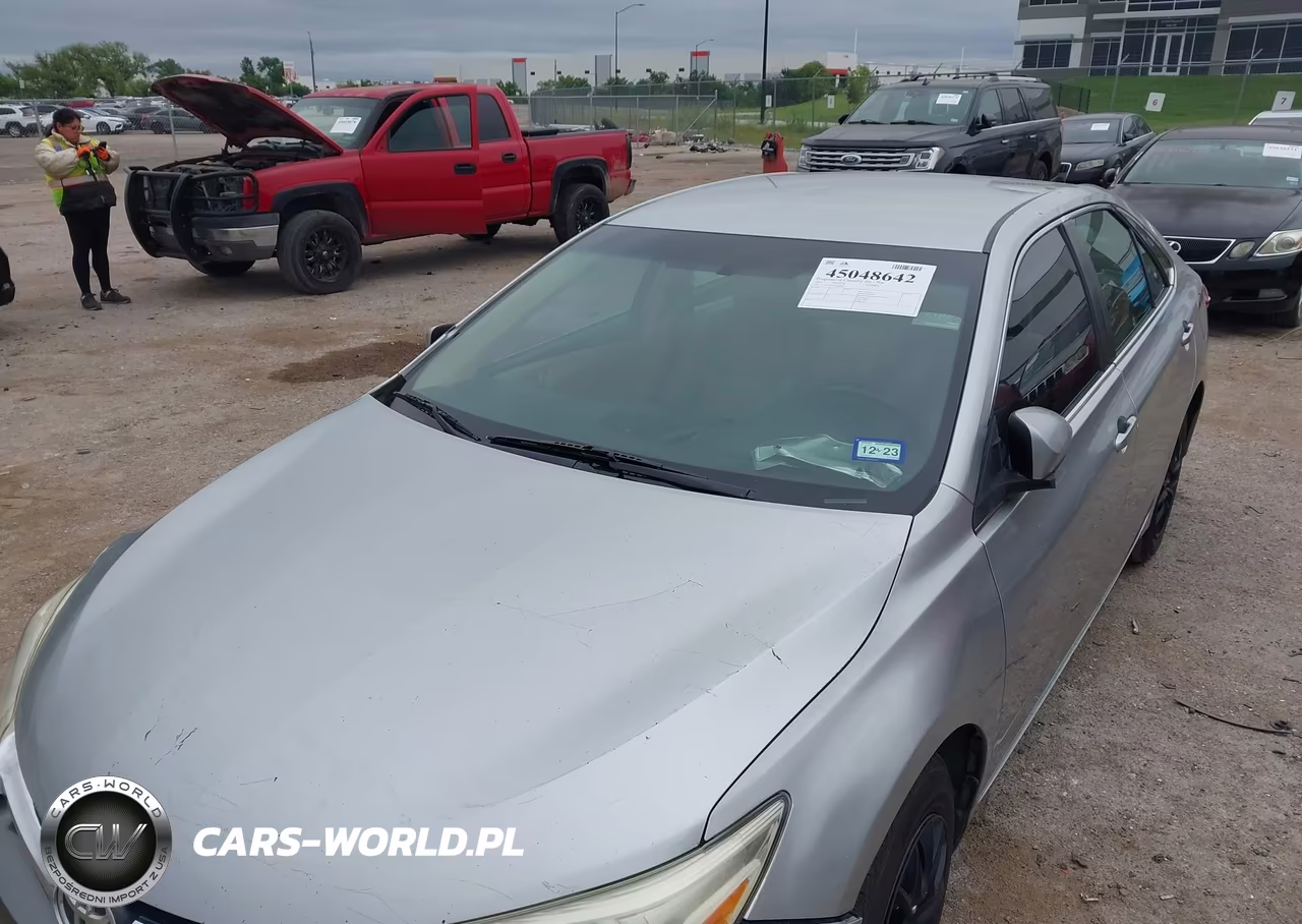 2015 Toyota Camry Le VIN:4T1BF1FK9FU100326 - 6