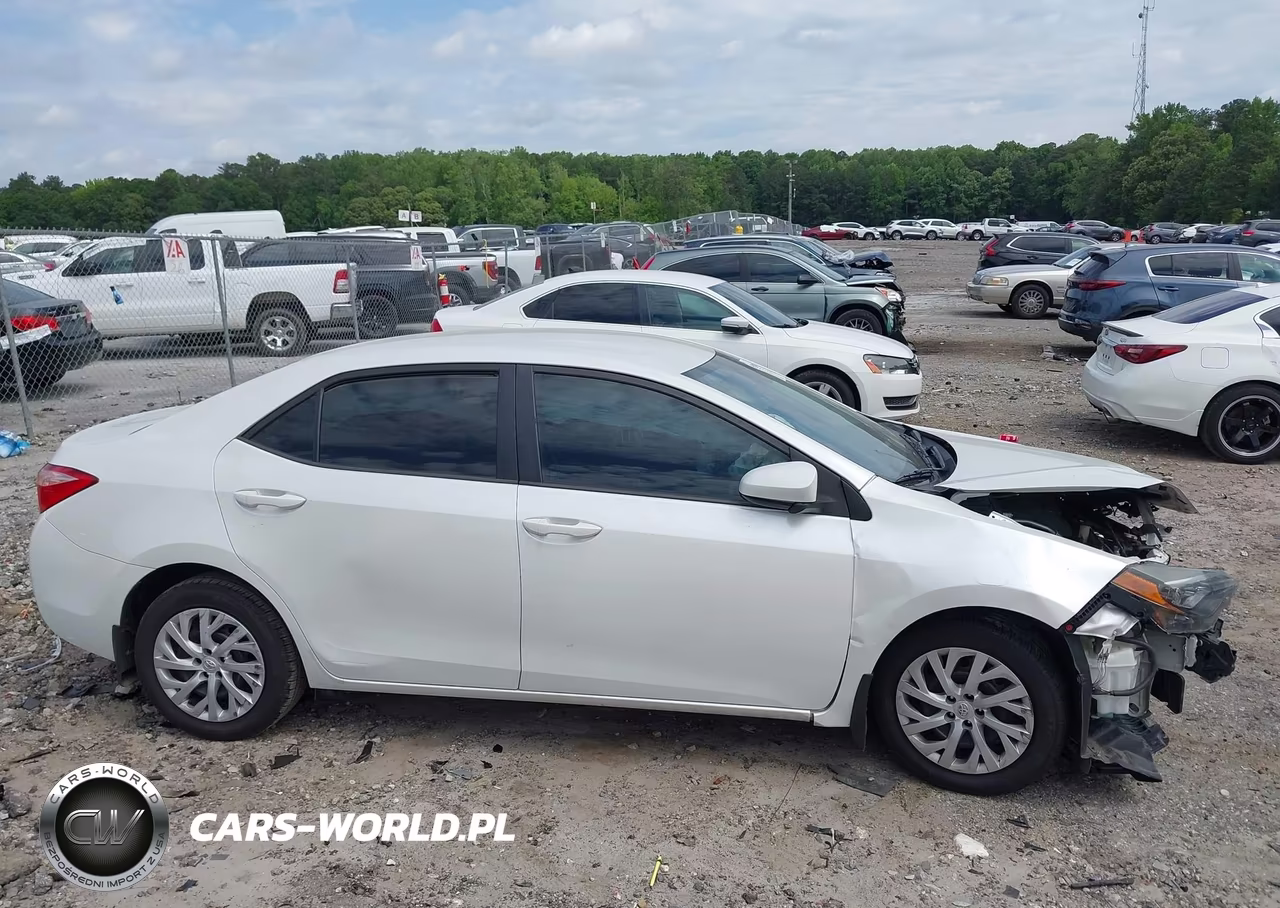 2019 Toyota Corolla Le VIN:5YFBURHE3KP874434 - 12