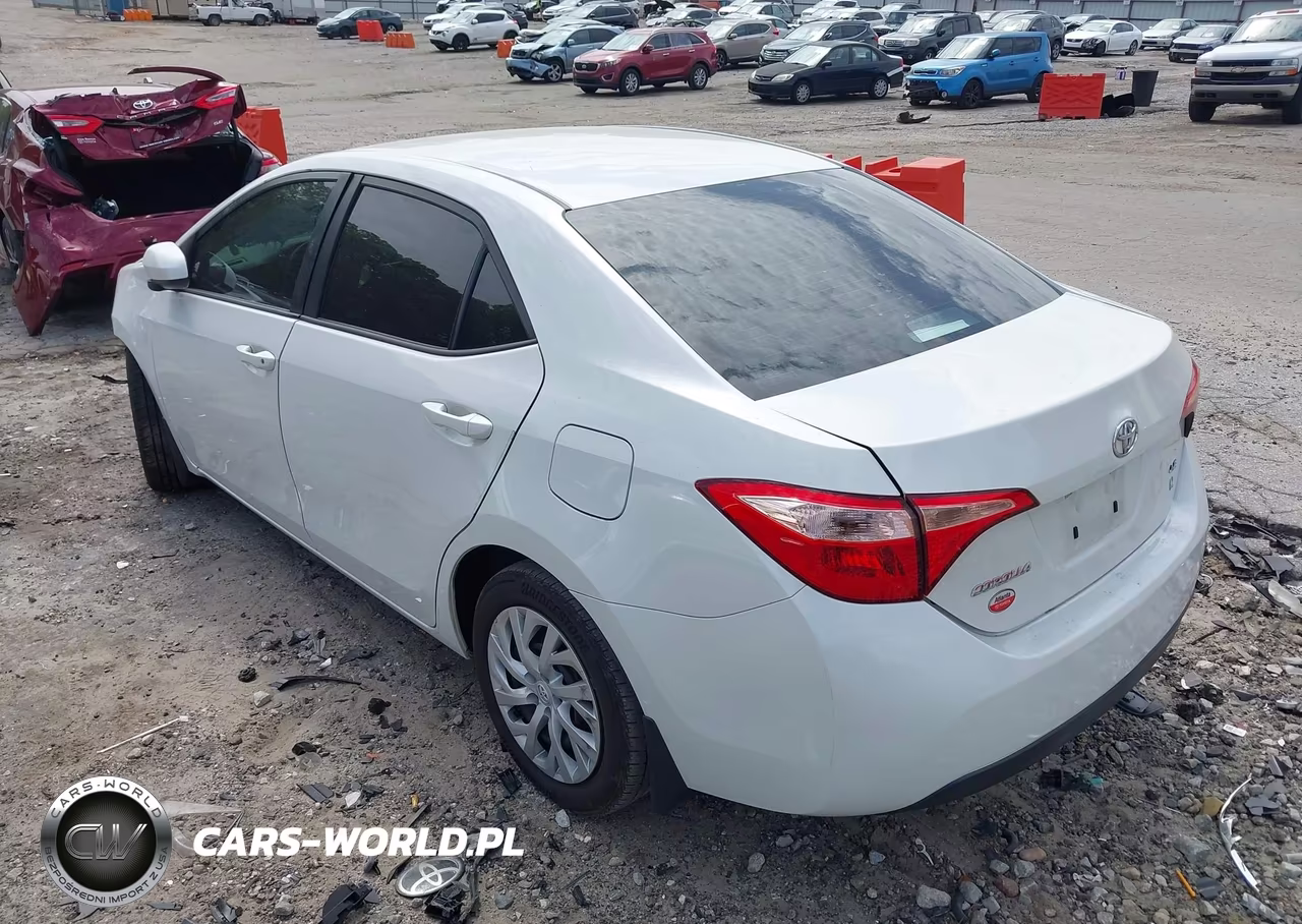 2019 Toyota Corolla Le VIN:5YFBURHE3KP874434 - 3