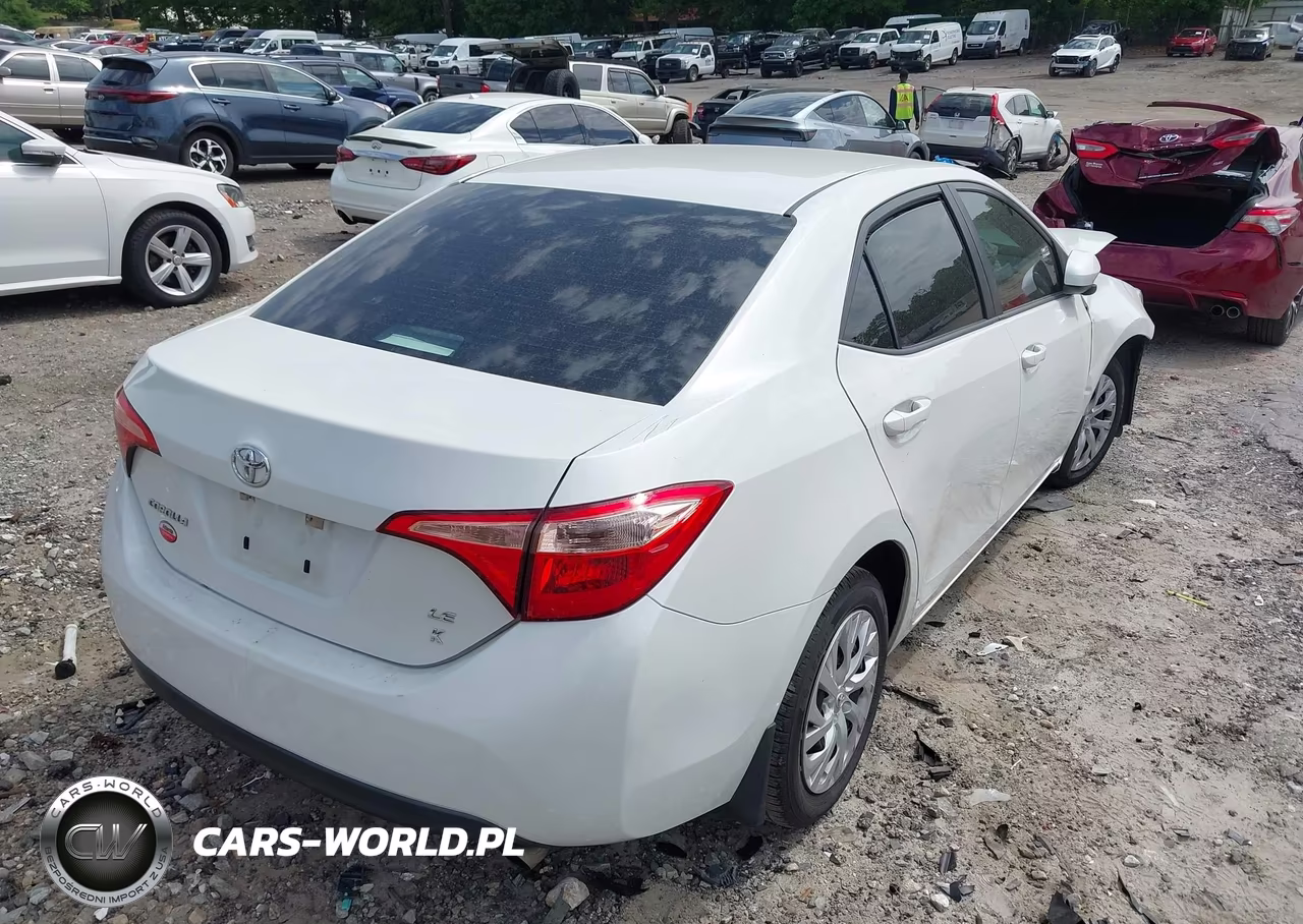 2019 Toyota Corolla Le VIN:5YFBURHE3KP874434 - 4