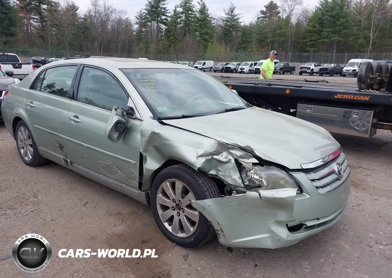 2005 Toyota Avalon Xls