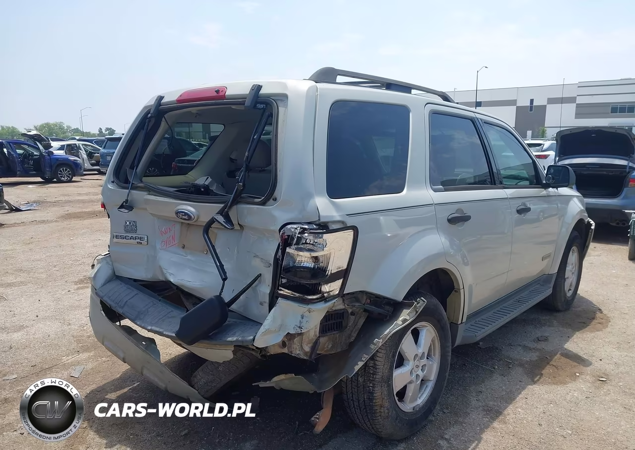 2008 Ford Escape Xlt VIN:1FMCU03Z68KD15361 - 4