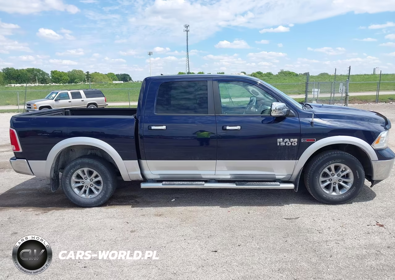 2016 Ram 1500 Laramie VIN:1C6RR7NM7GS127481 - 13