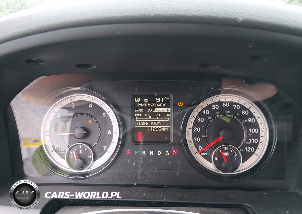 2019 Ram 1500 Classic Tradesman 4X2 6'4 Box VIN:3C6JR6AGXKG522357 - 7