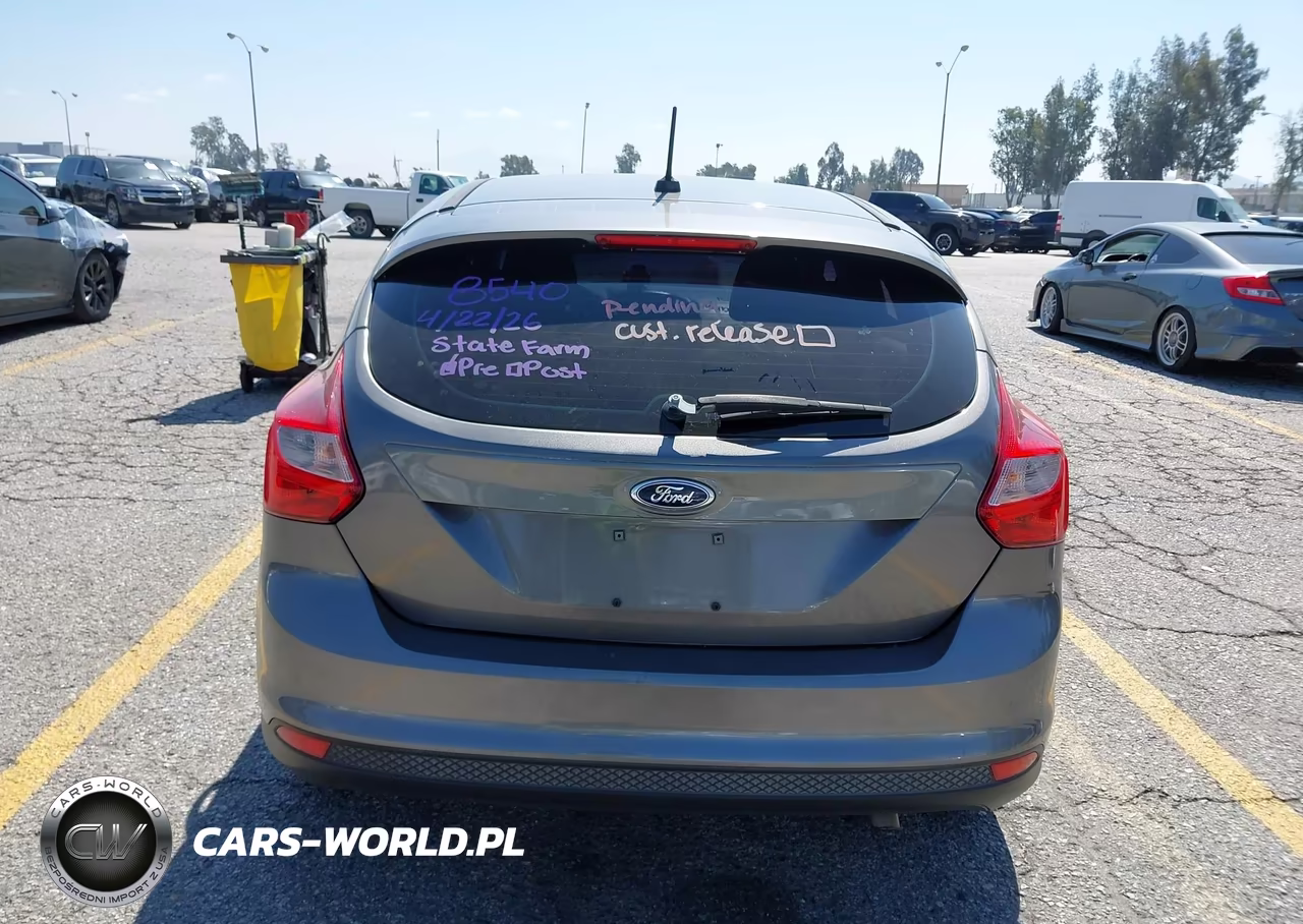 2012 Ford Focus Se VIN:1FAHP3K24CL403454 - 16