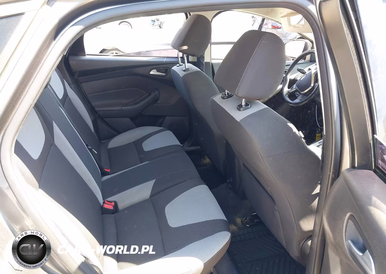 2012 Ford Focus Se VIN:1FAHP3K24CL403454 - 8