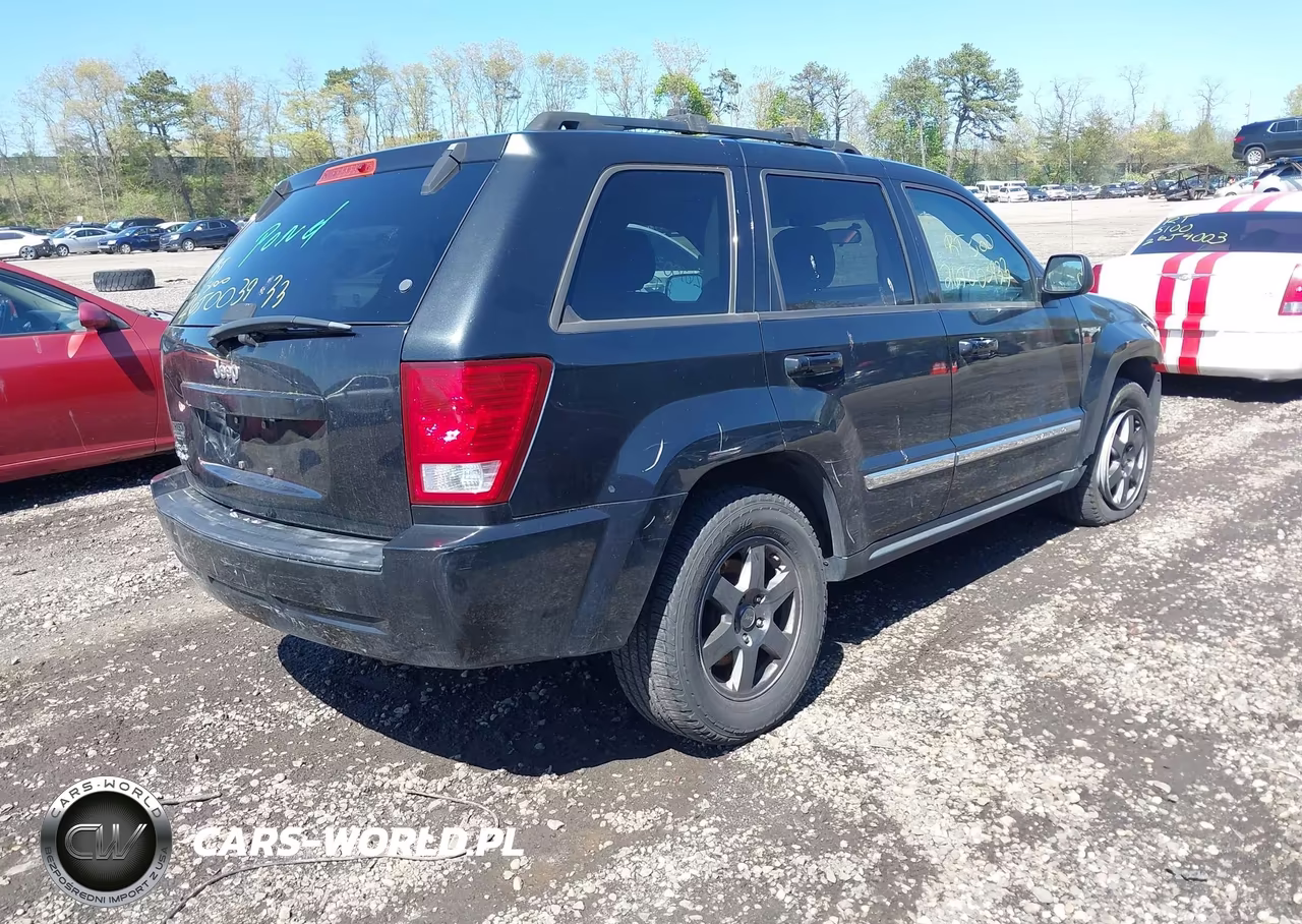 2010 Jeep Grand Cherokee Laredo VIN:1J4PR4GKXAC109918 - 4