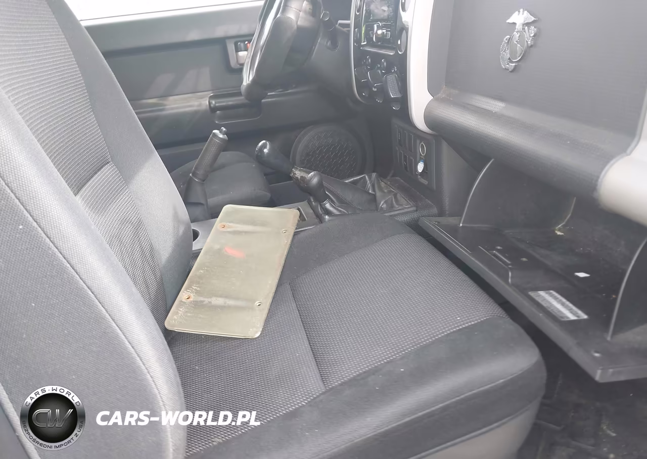 2007 Toyota Fj Cruiser VIN:JTEBU11F070012158 - 5