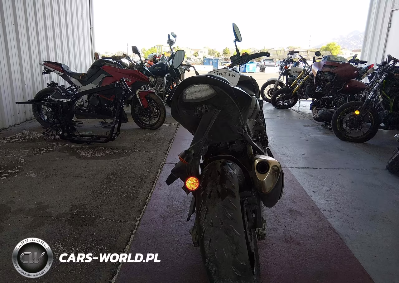 2020 Suzuki Gsx-S750 M-Z VIN:JS1C533B3L7100144 - 6