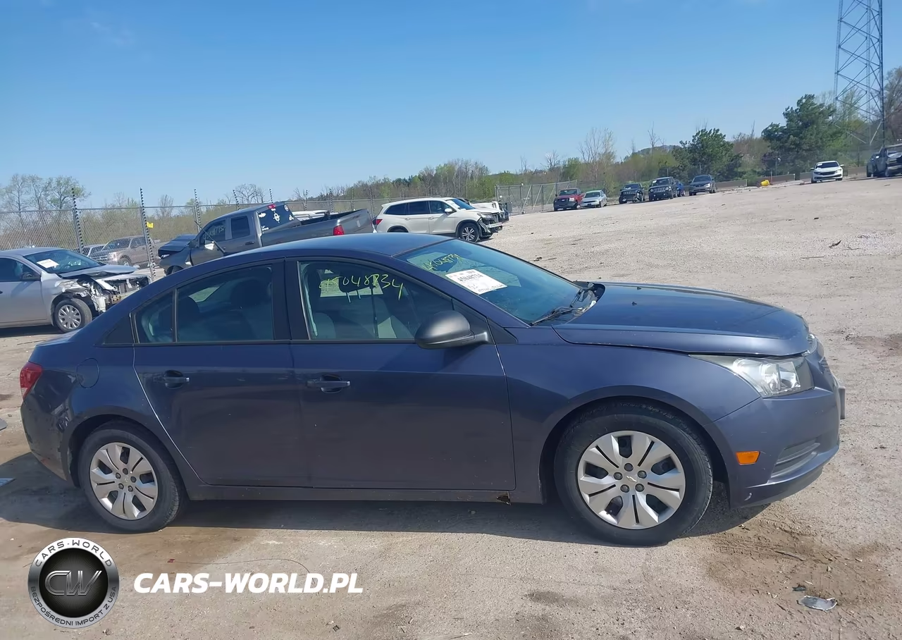 2013 Chevrolet Cruze Ls Auto VIN:1G1PA5SH3D7190765 - 14