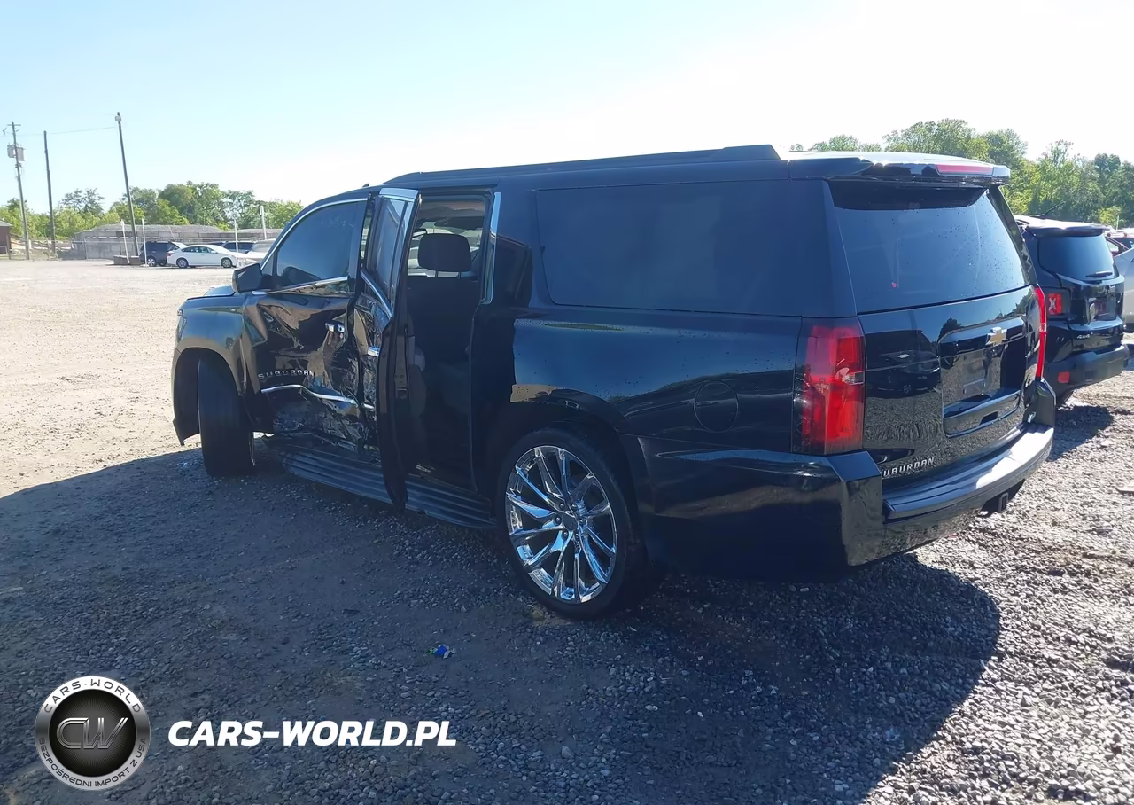 2019 Chevrolet Suburban Lt VIN:1GNSKHKC4KR142964 - 3