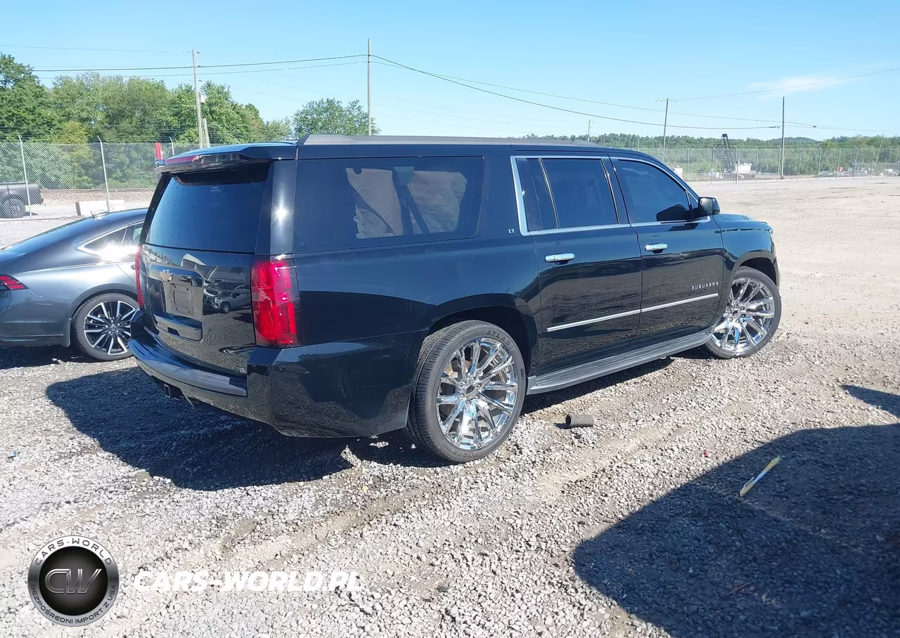 2019 Chevrolet Suburban Lt VIN:1GNSKHKC4KR142964 - 4