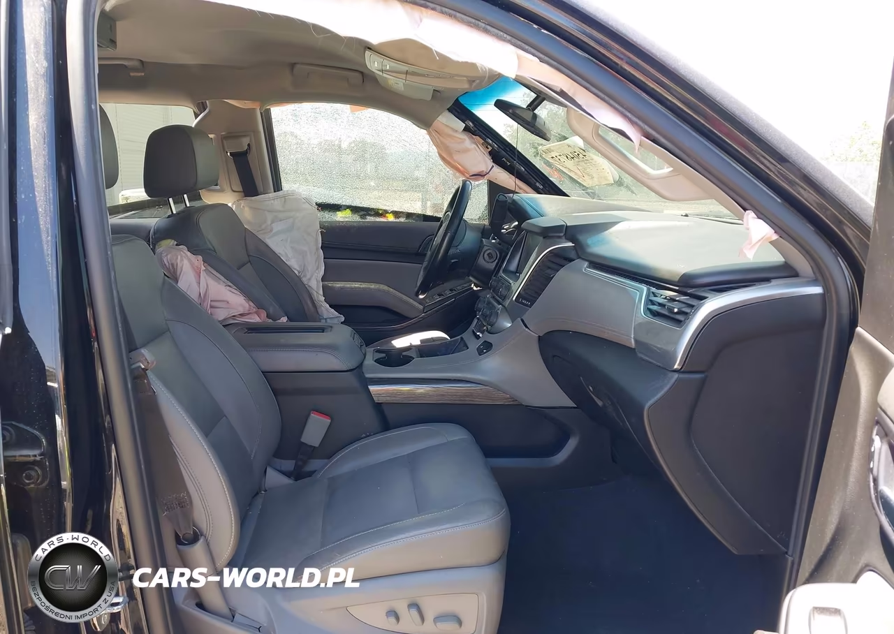 2019 Chevrolet Suburban Lt VIN:1GNSKHKC4KR142964 - 5