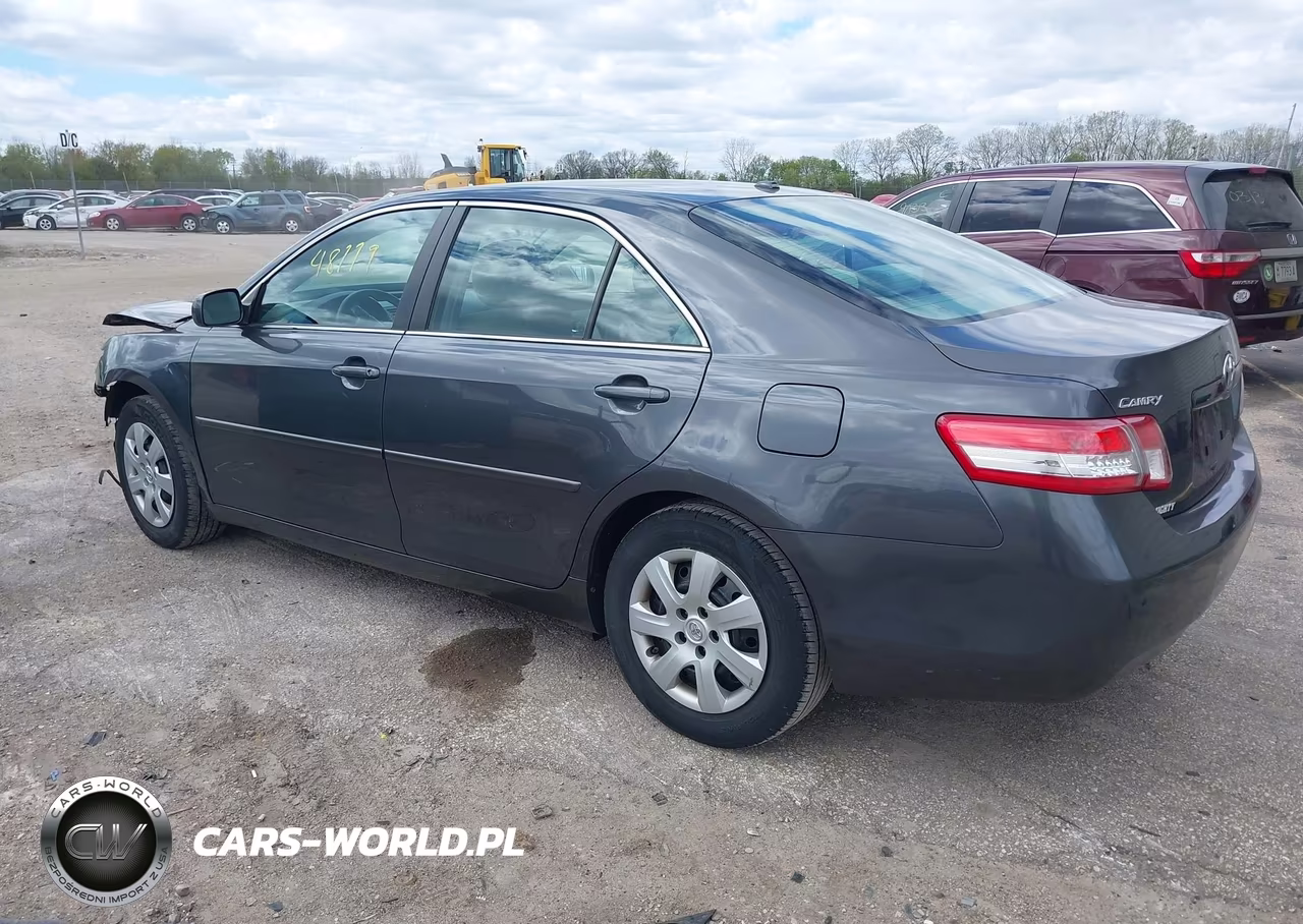 2010 Toyota Camry Le VIN:4T1BF3EK6AU058820 - 3