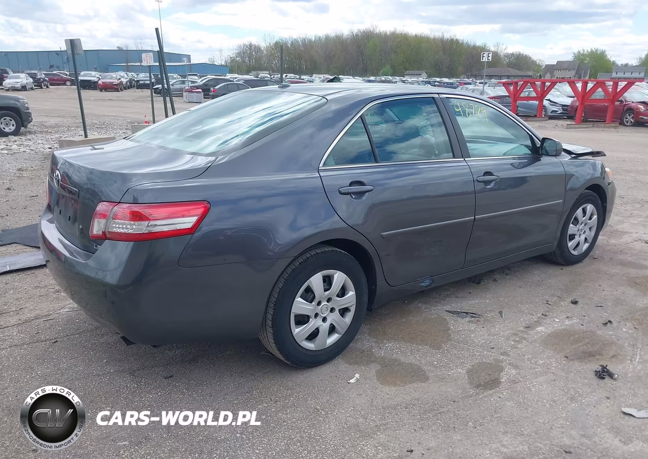 2010 Toyota Camry Le VIN:4T1BF3EK6AU058820 - 4